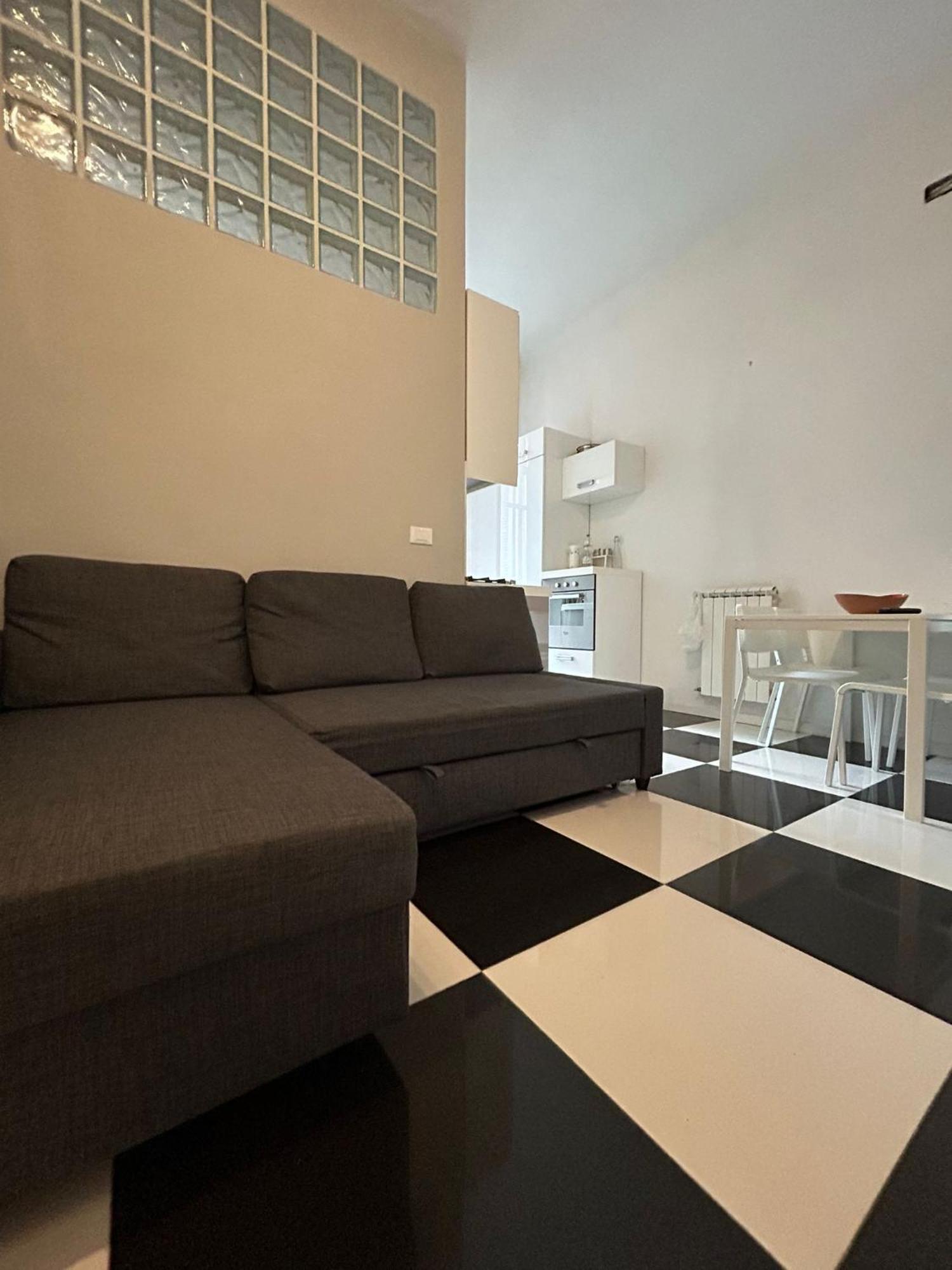 Ampio Bilocale Sui Navigli Milano Apartman Kültér fotó