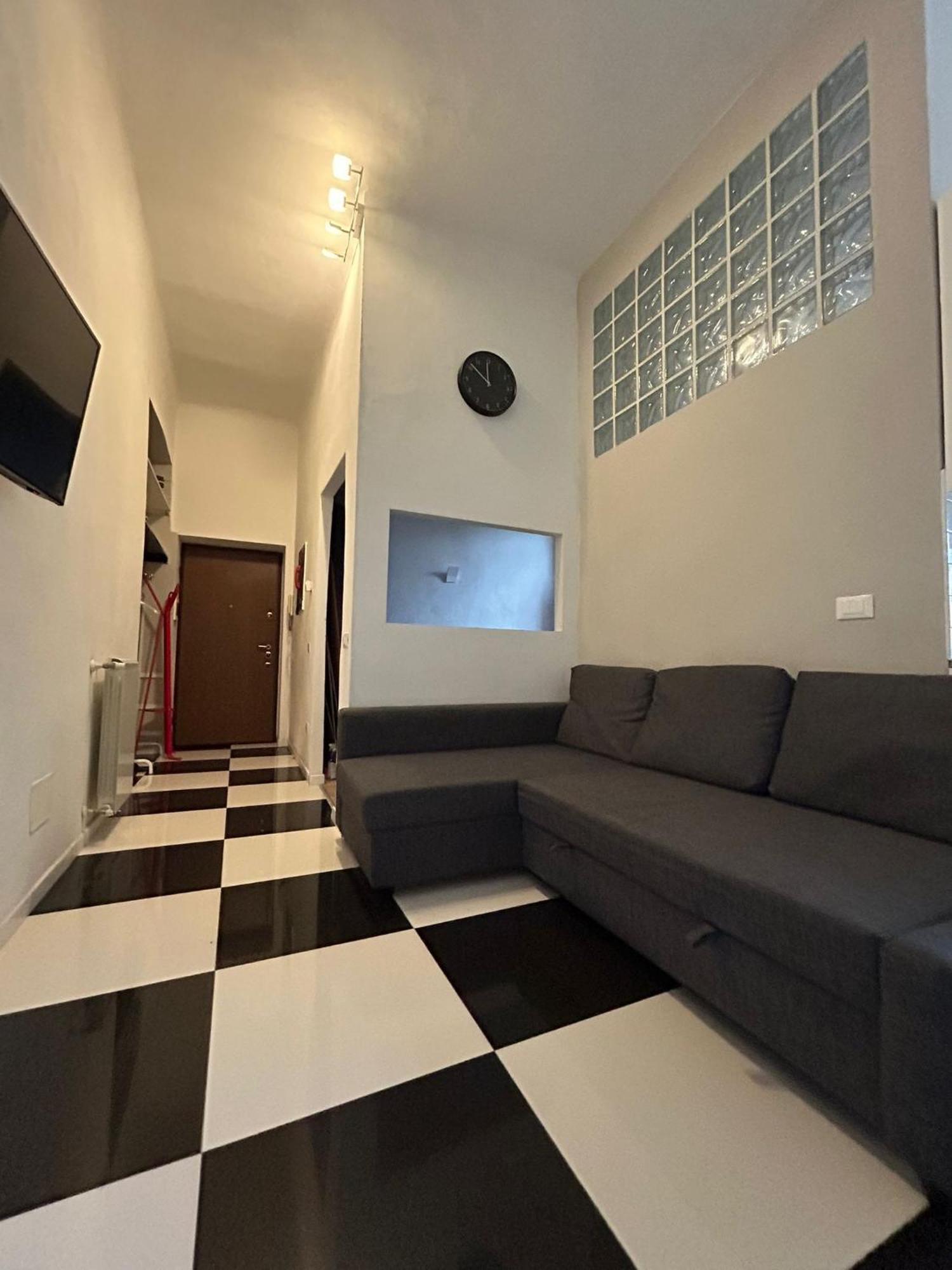 Ampio Bilocale Sui Navigli Milano Apartman Kültér fotó
